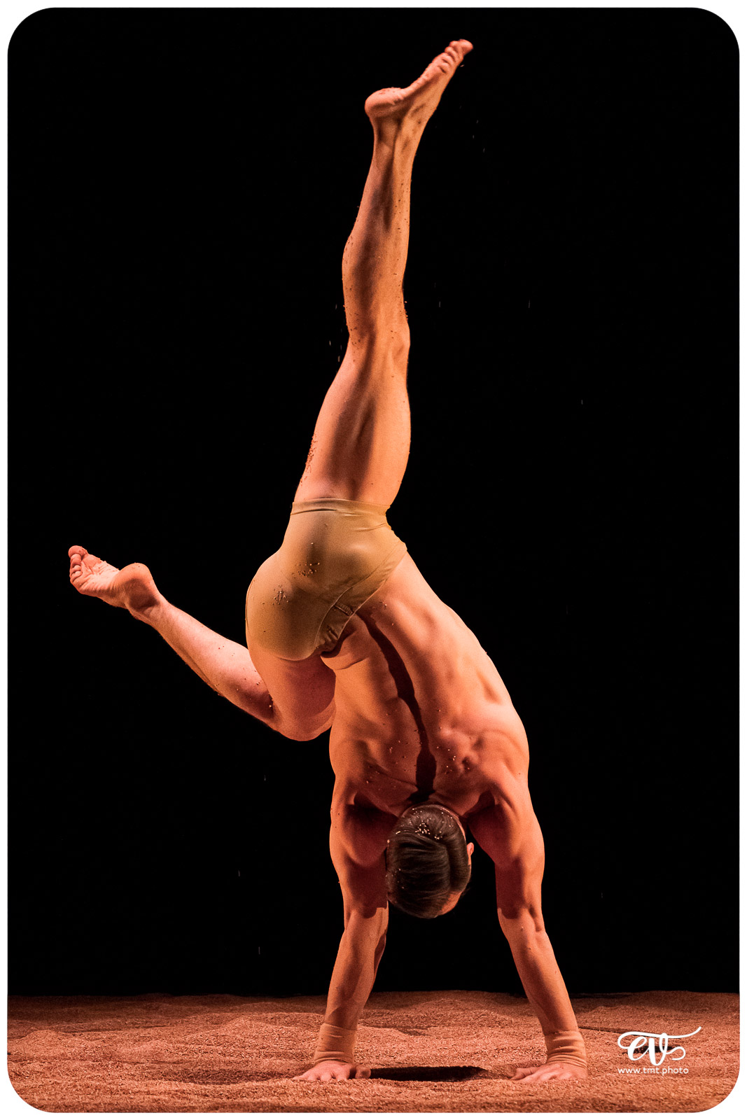 MY LAND (RECIRQUEL COMPANY)